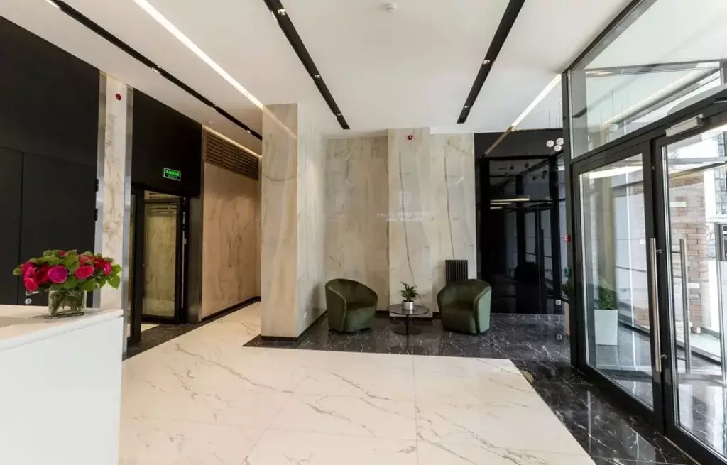 Продается 3-комнатная квартира - Фото 1