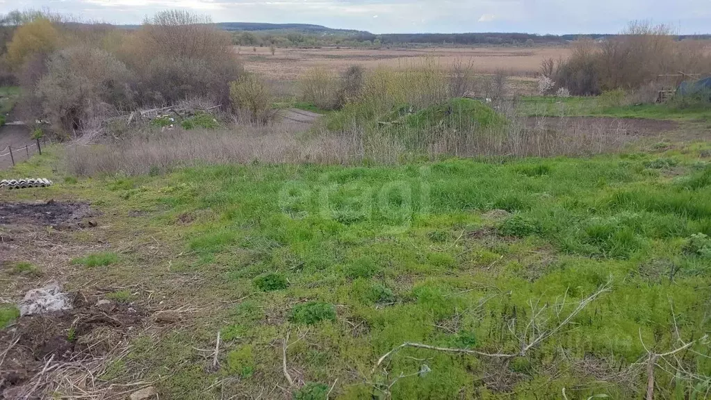 Участок в Белгородская область, Валуйки ул. Москвича (15.0 сот.) - Фото 1
