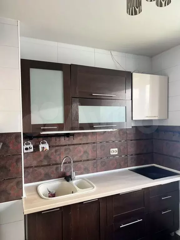 10 и более-к. квартира, 59 м, 2/10 эт. - Фото 1