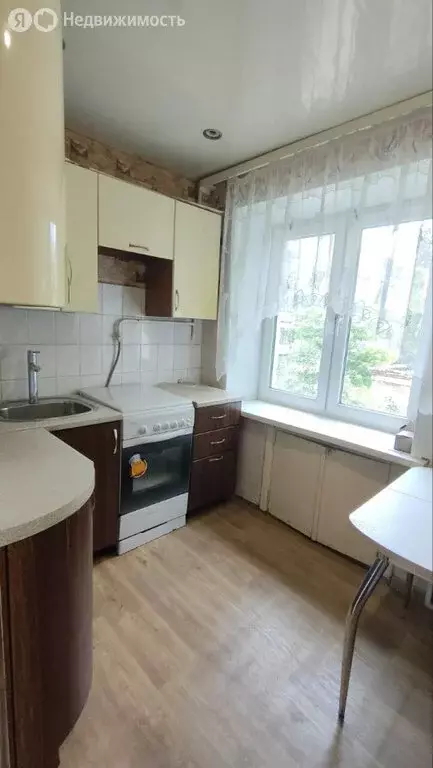 3-комнатная квартира: Оренбург, проспект Дзержинского, 32 (57 м) - Фото 0
