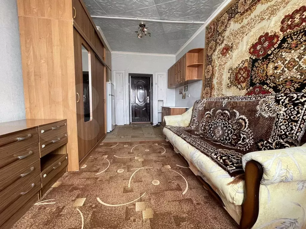 Комната 17,3 м в 1-к., 5/5 эт. - Фото 1