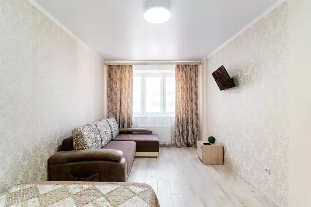 1-к кв. Омская область, Омск ул. Куйбышева, 113а (40.0 м) - Фото 1