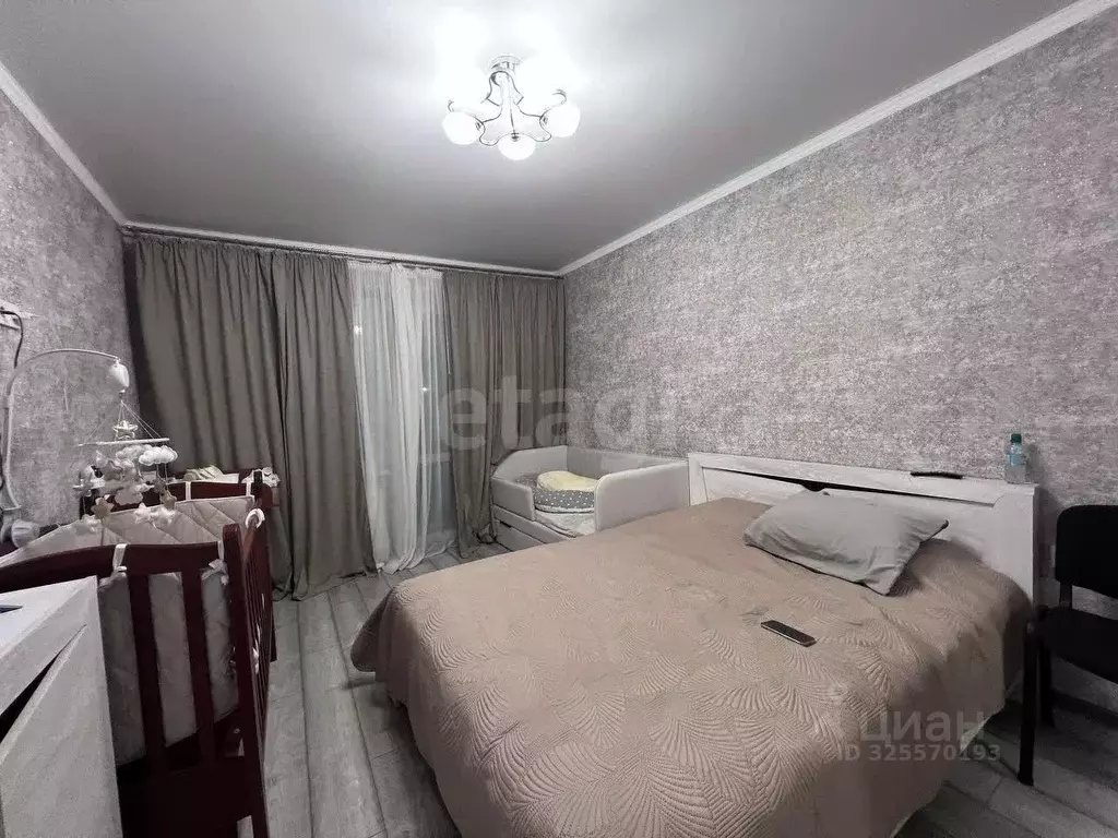 2-к кв. Крым, Симферополь ул. Балаклавская (51.2 м) - Фото 1