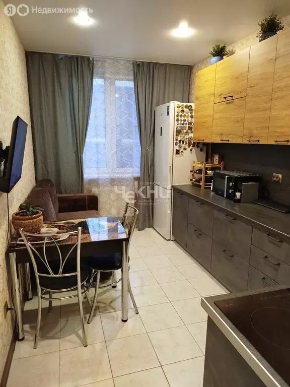 1-комнатная квартира: Нижний Новгород, улица Июльских Дней, 1к2 (36.4 ... - Фото 1