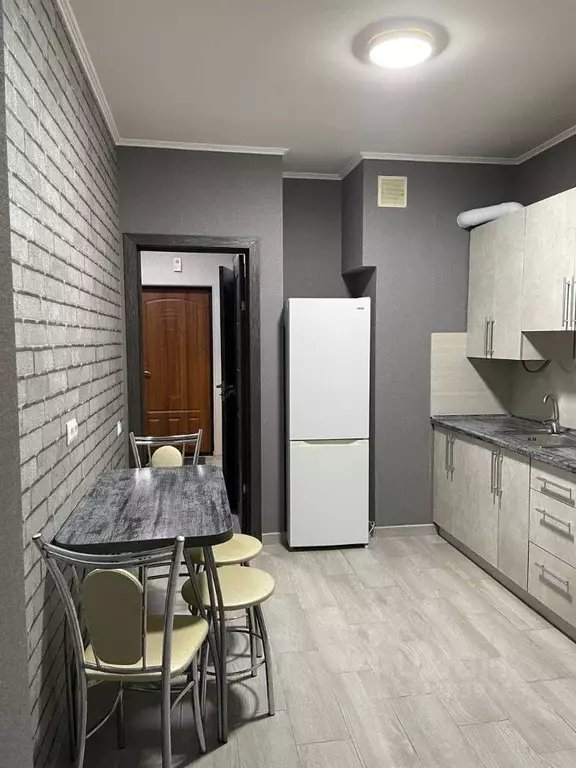 1-к кв. Крым, Симферополь ул. Железнодорожная, 1Ж (38.0 м) - Фото 2