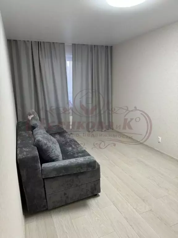 1-к кв. Курганская область, Курган Заозерный жилрайон, 7-й мкр, 11 ... - Фото 1