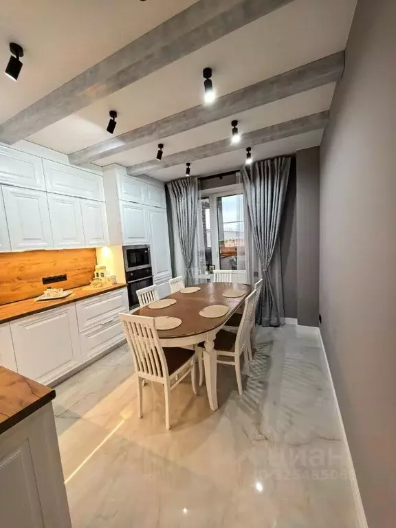 2-к кв. Волгоградская область, Волгоград Баррикадная ул., 1 (65.7 м) - Фото 1