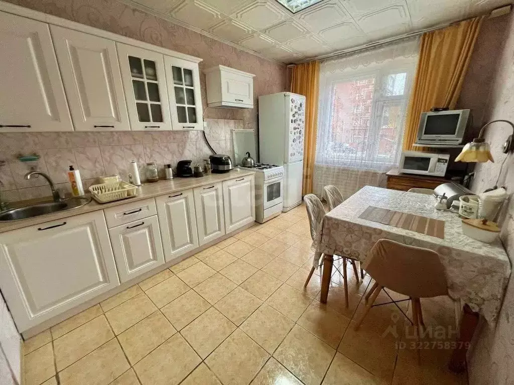 3-к кв. Удмуртия, Ижевск ул. Тимирязева, 21А (65.4 м) - Фото 1