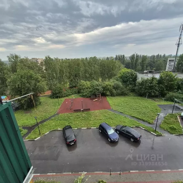 2-к кв. Белгородская область, Старый Оскол Парковый мкр, 16 (43.0 м) - Фото 1