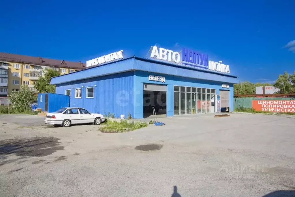 Помещение свободного назначения в Тюменская область, Тюмень ул. 50 лет ... - Фото 1