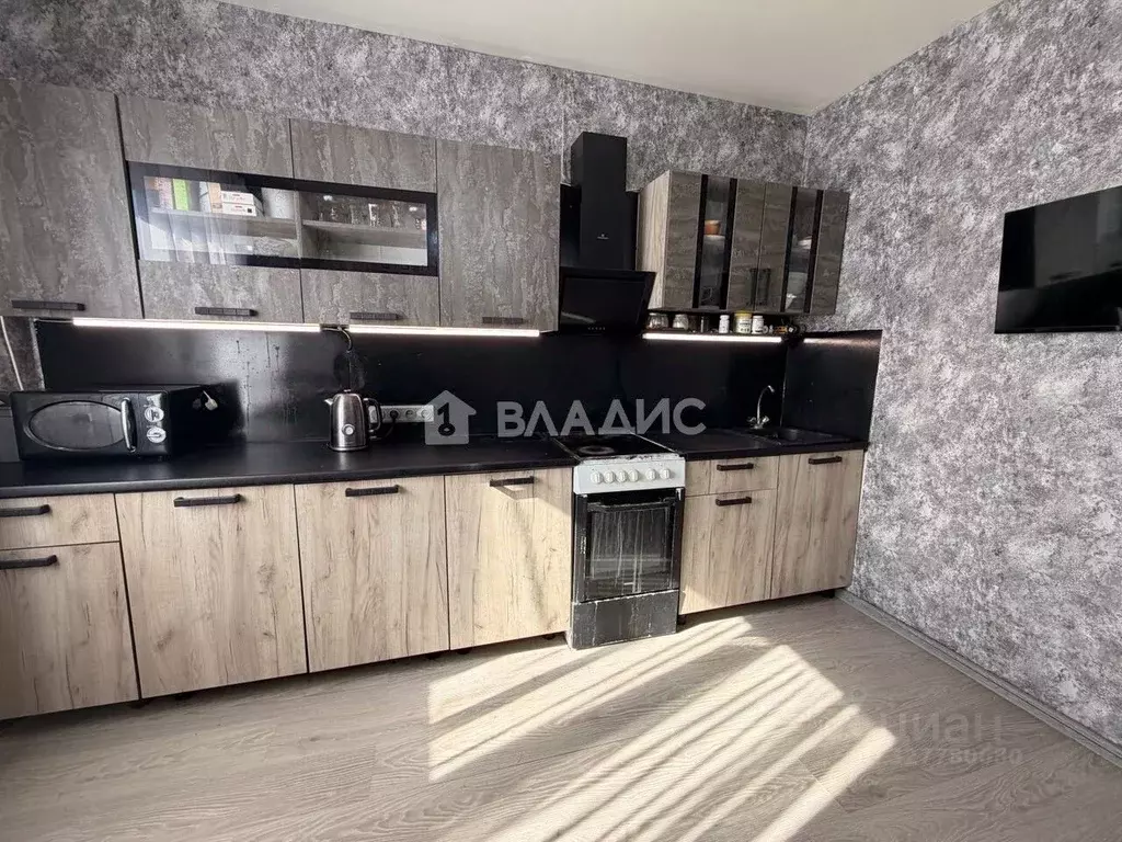 Дом в Иркутская область, Шелеховский район, с. Баклаши Ангарская ул., ... - Фото 1