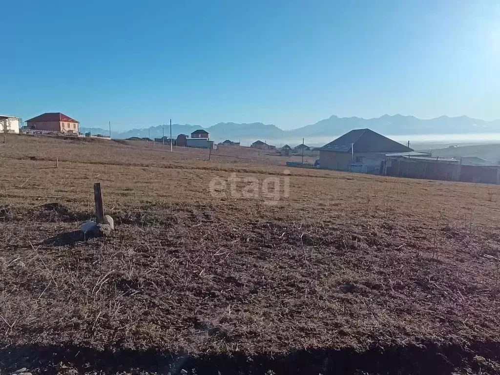 Участок в Ингушетия, Назрань ул. Сахалинская (12.0 сот.) - Фото 1