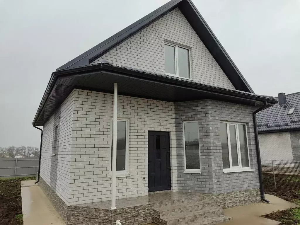 Дом в Краснодарский край, Темрюк А-289, 129-й км (110 м) - Фото 1