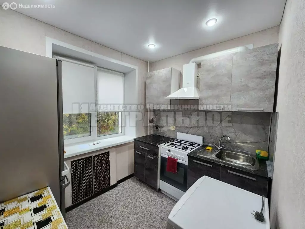 3-комнатная квартира: Смоленск, улица Багратиона, 57Б (63 м) - Фото 0