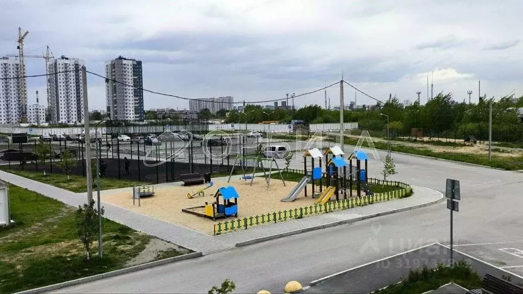 1-к кв. Тюменская область, Тюмень ул. Алексея Леонова, 34 (30.7 м) - Фото 1