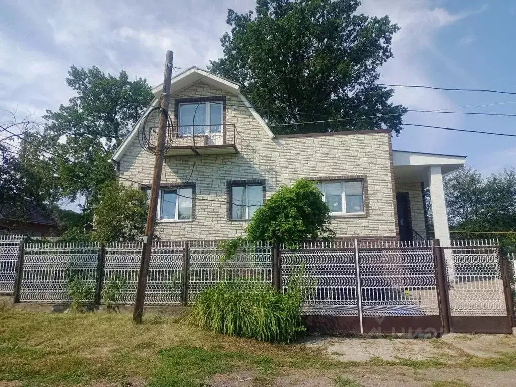 Дом в Самарская область, Жигулевск ул. Тимирязева, 47 (200 м) - Фото 1