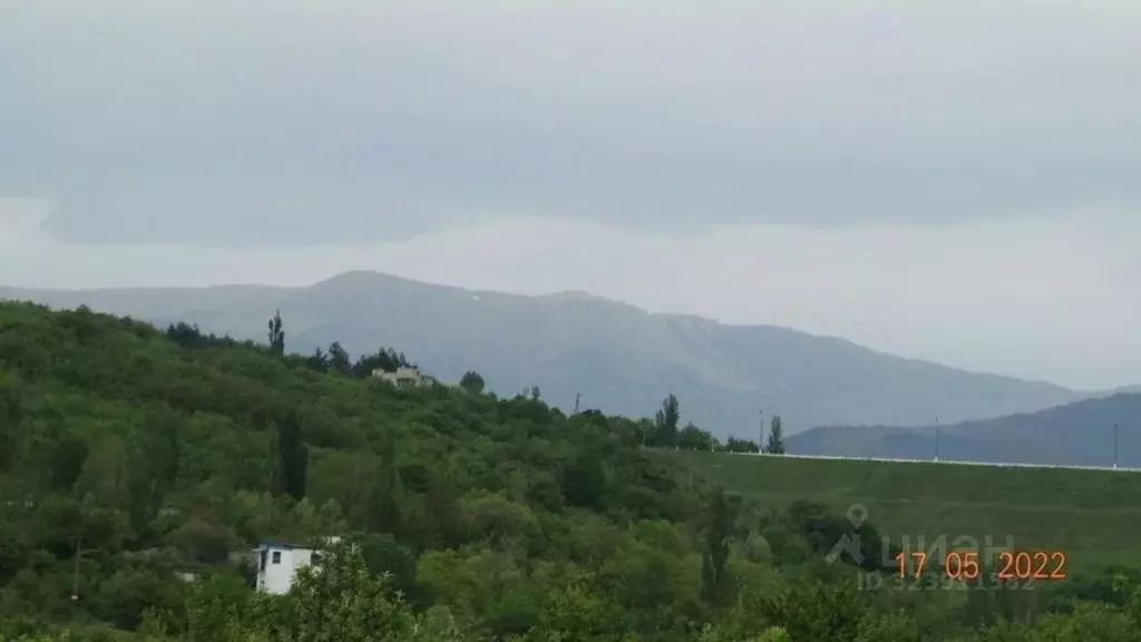 Участок в Крым, Бахчисарайский район, Верхореченское с/пос, с. ... - Фото 2