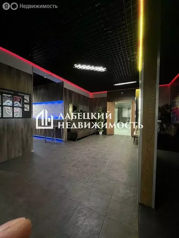 Помещение свободного назначения (1556 м) - Фото 2