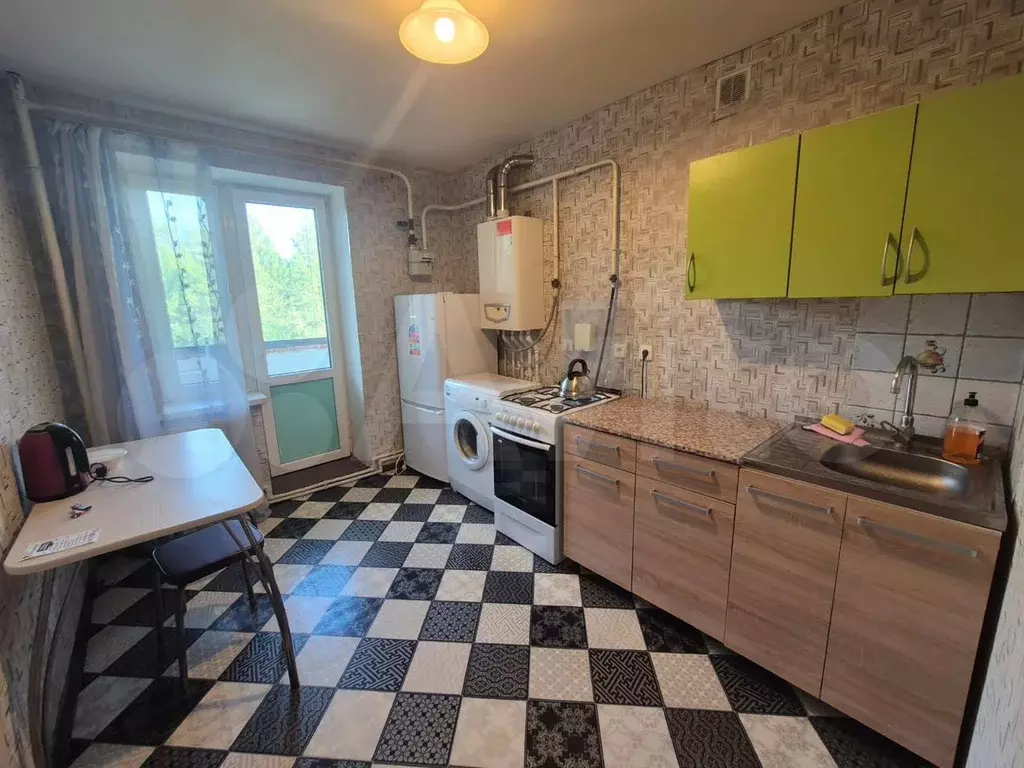 1-к. квартира, 35 м, 2/4 эт. - Фото 0