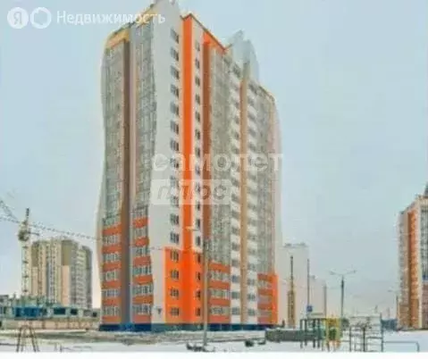 1-комнатная квартира: Омск, улица Леонида Маслова, 7 (52 м) - Фото 0