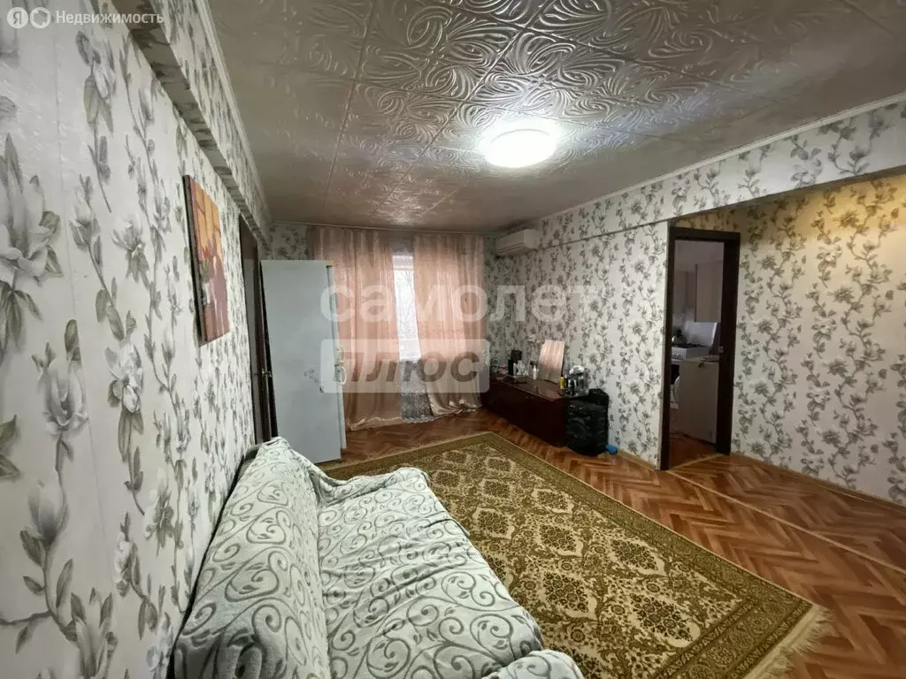 3-комнатная квартира: Астрахань, улица Яблочкова, 38 (58.2 м) - Фото 1