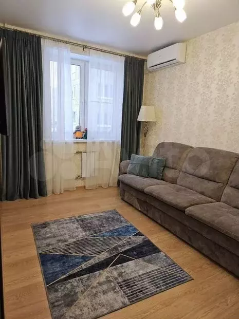 3-к. квартира, 61м, 1/3эт. - Фото 1