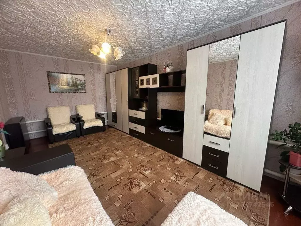 3-к кв. Омская область, Омск Береговой мкр, ул. Никандрова, 40 (63.4 ... - Фото 2