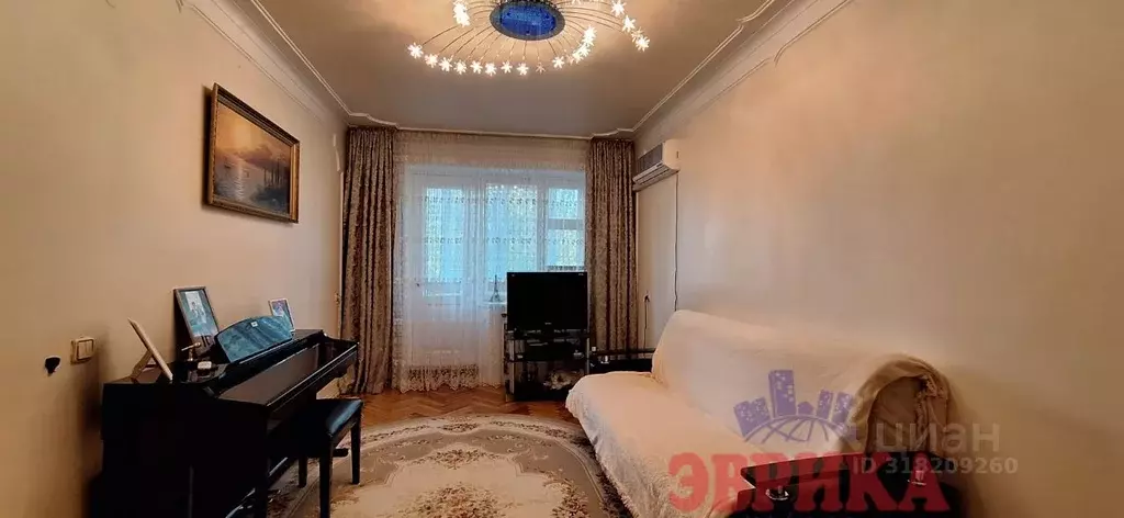 3-к кв. Краснодарский край, Крымск ул. Синева (65.4 м) - Фото 0