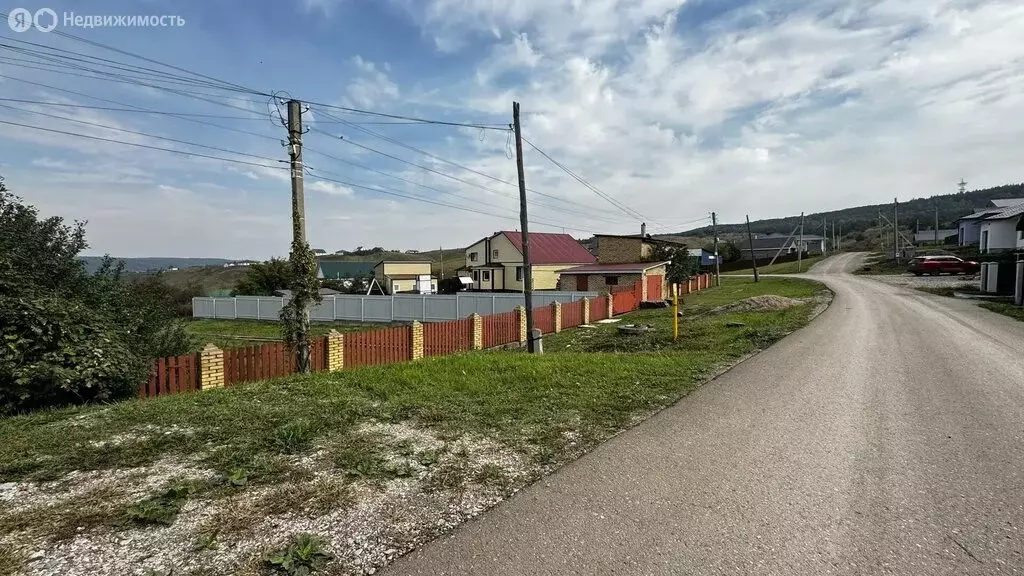 Участок в Октябрьский, проезд Буровиков (11.2 м) - Фото 1