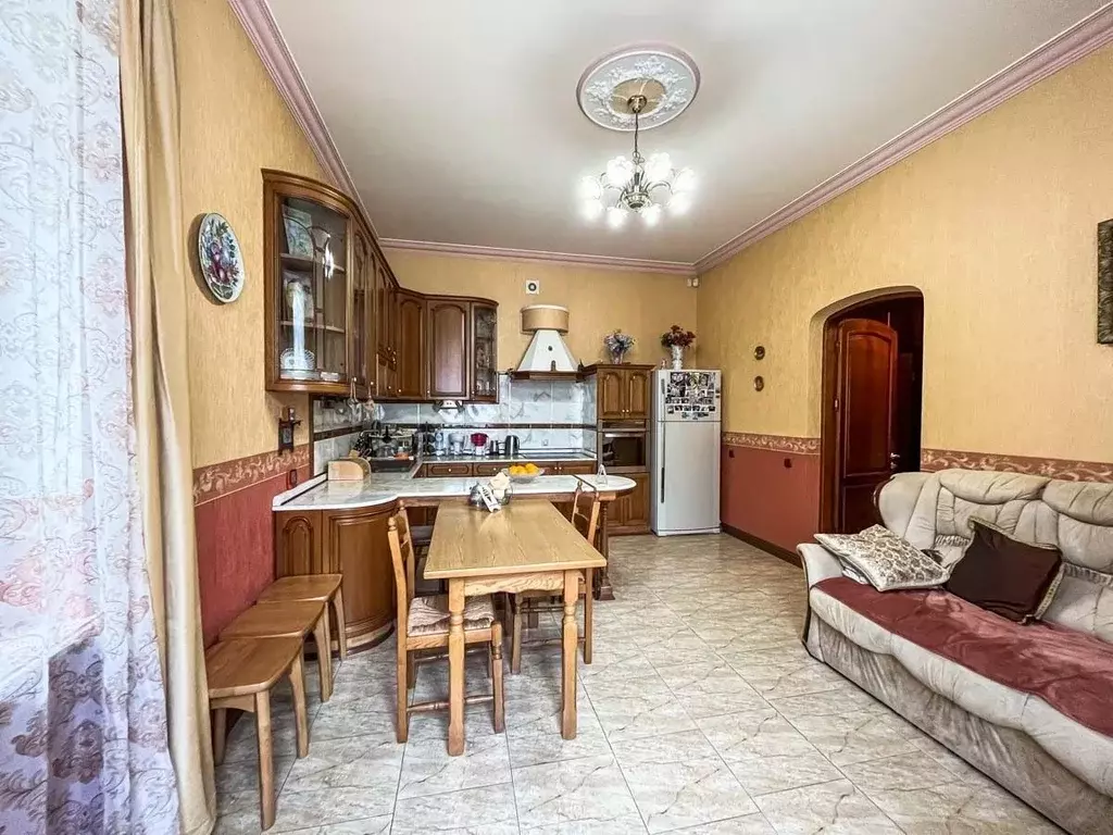 Дом в Крым, Симферополь ул. Мелитопольская (288 м) - Фото 1