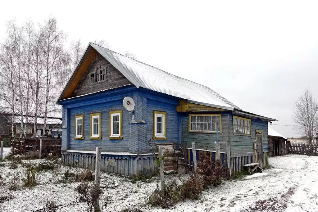 Дом в Угличский район, Ильинское сельское поселение, село Василёво (42 ... - Фото 1