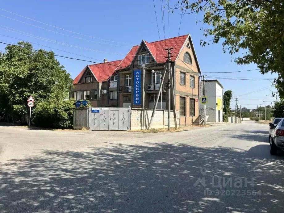 Участок в Крым, Симферополь городской округ, Комсомольское пгт пер. ... - Фото 0
