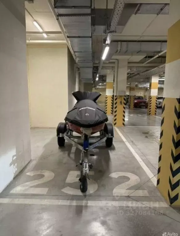 Гараж в Свердловская область, Екатеринбург ул. Татищева, 18 (20 м) - Фото 1