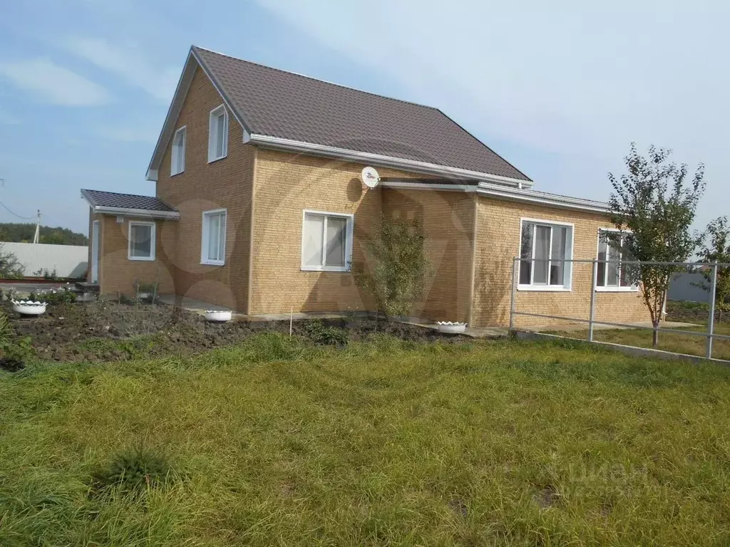 Дом в Белгородская область, Губкин пер. Летний (216 м) - Фото 1