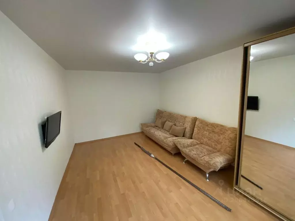 1-к кв. Татарстан, Казань ул. Юлиуса Фучика, 106 (35.0 м) - Фото 0