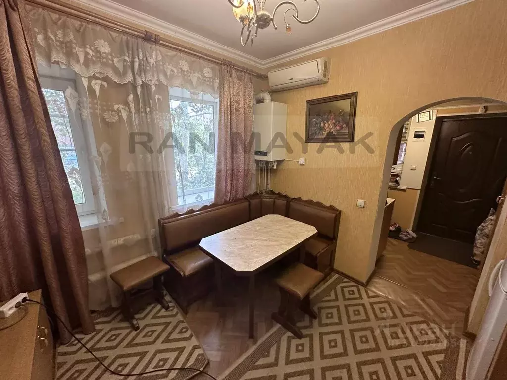 Дом в Адыгея, Майкоп Школьная ул., 345 (100 м) - Фото 1