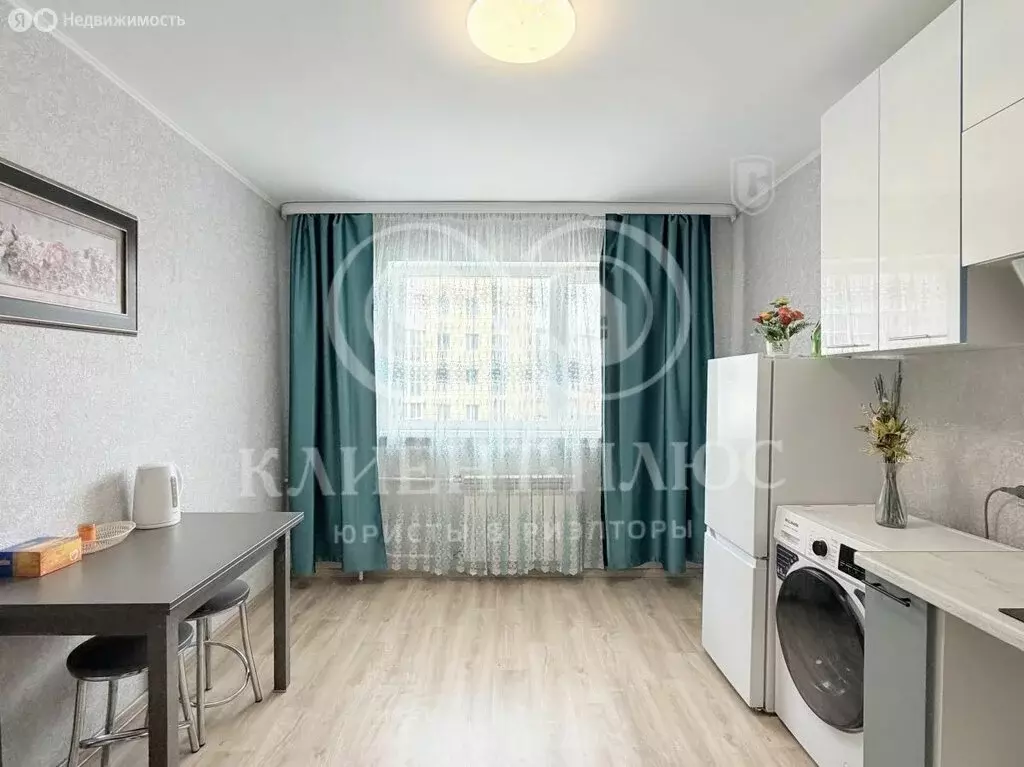 1-комнатная квартира: Южно-Сахалинск, проспект Мира, 57 (35.6 м) - Фото 1