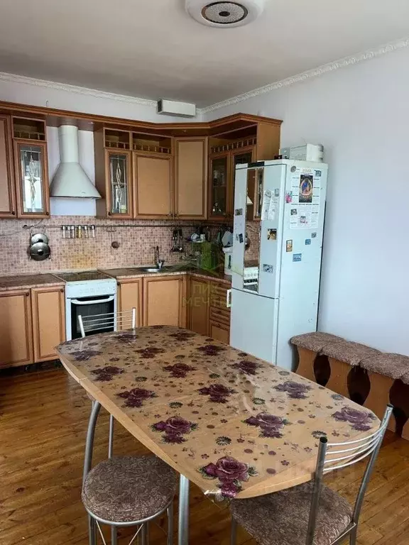 3-к кв. Бурятия, Улан-Удэ ул. Бабушкина, 180 (97.8 м) - Фото 1