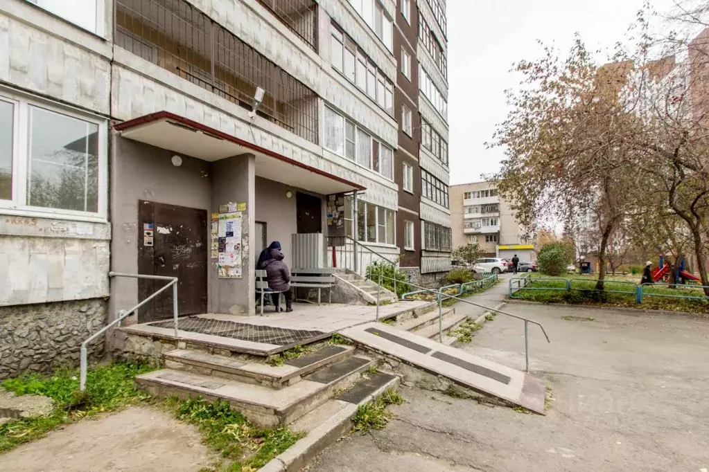 1-к кв. Свердловская область, Екатеринбург ул. Титова, 8к2 (34.8 м) - Фото 1