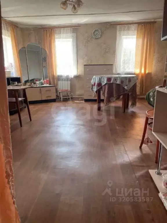 Дом в Саратовская область, Балашовский район, Октябрьское ... - Фото 1