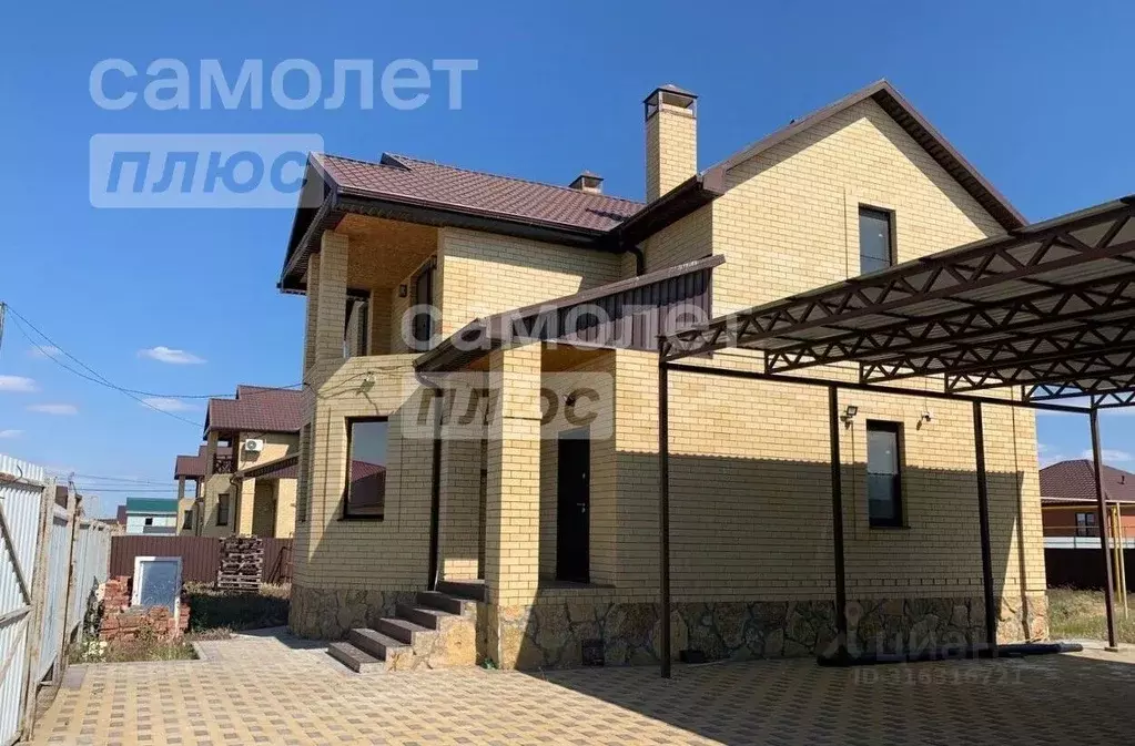 Дом в Астраханская область, Приволжский район, с. Растопуловка ... - Фото 0
