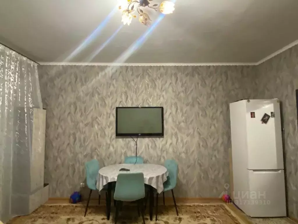 Студия Ханты-Мансийский АО, Сургут ул. Замятинская, 3 (30.0 м) - Фото 1
