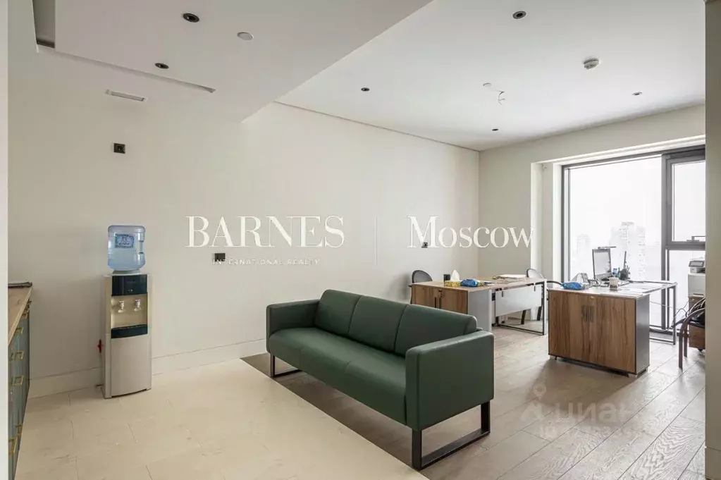 3-к кв. Москва Поклонная ул., 9 (68.9 м) - Фото 1