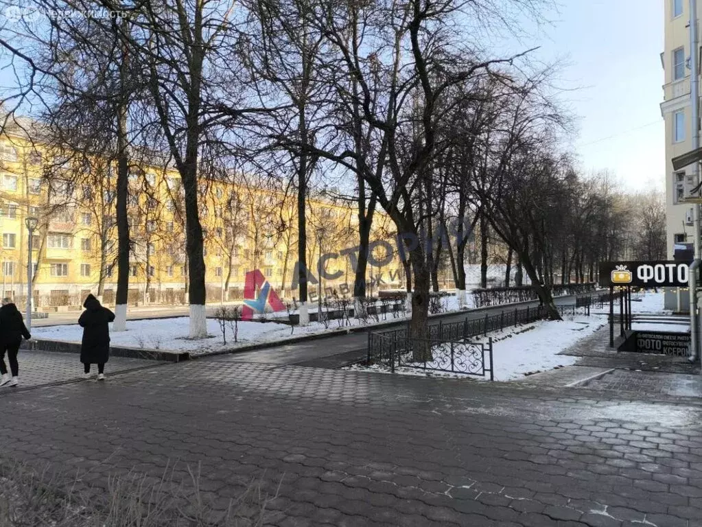 3-комнатная квартира: Тула, проспект Ленина, 63 (64.5 м) - Фото 1