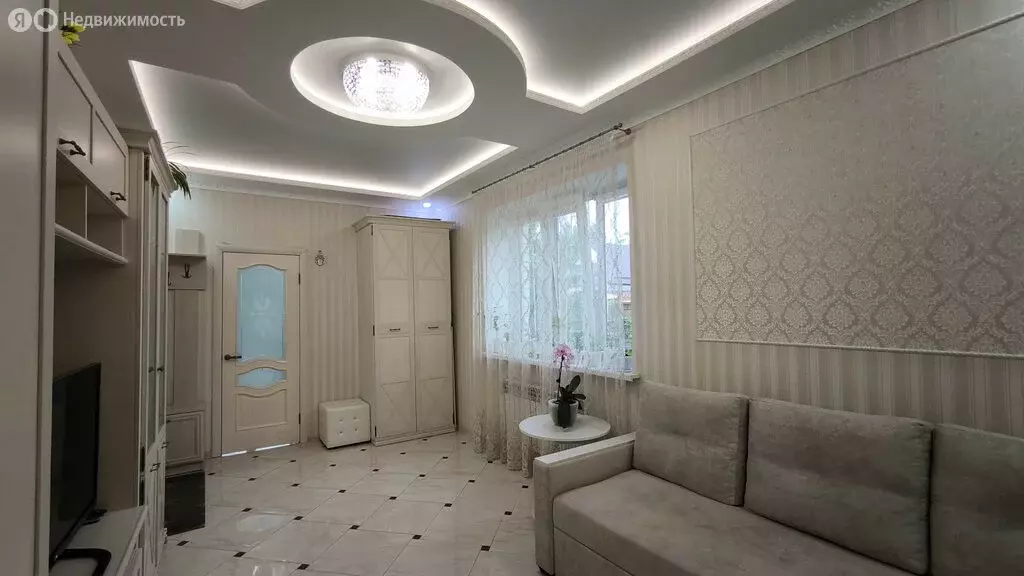 1-комнатная квартира: Горячий Ключ, улица Ленина, 176 (60.1 м) - Фото 1