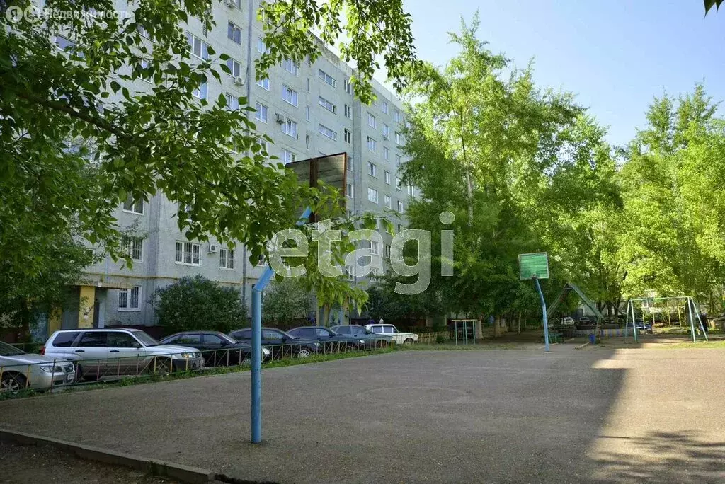 3-комнатная квартира: Оренбург, улица Чкалова, 42 (62 м) - Фото 1
