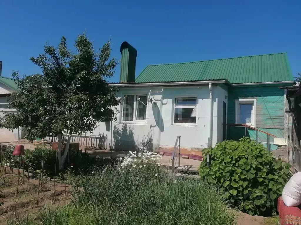 Дом в Саратовская область, Энгельс Производственная ул., 26 (84 м) - Фото 1