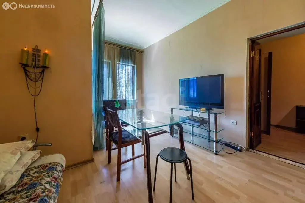 2-комнатная квартира: Ялта, улица Дмитриева, 16 (34 м) - Фото 1