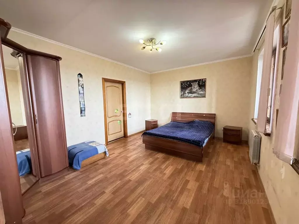 3-к кв. Самарская область, Тольятти ул. Автостроителей, 84 (105.0 м) - Фото 0