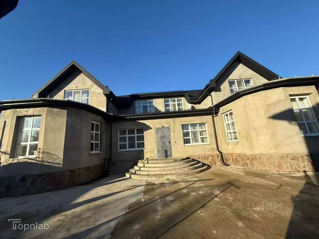 Дом в Адыгея, Майкоп Кооперативная ул., 18 (299 м) - Фото 2